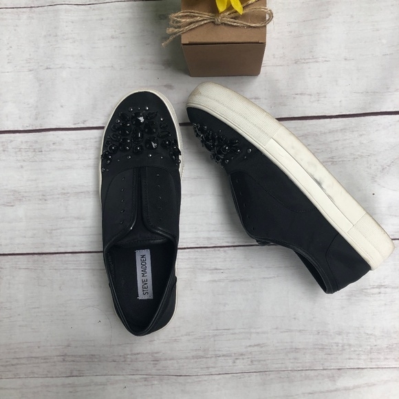 steve madden laceless sneakers